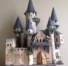 Eine mittelalterliche burg kann man zum beispiel aus pappe basteln. Anahita Princess Papierburg Basteln Bastelbogen Haus Zum Ausdrucken Kostenlos Weitere Ideen Zu Schloss Aus Karton Karton Karton Basteln
