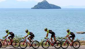 Revivez en vidéos et en intégralité toutes les étapes du petronas le tour de langkawi 2020. Le Tour De Langkawi Turns 25 Trp