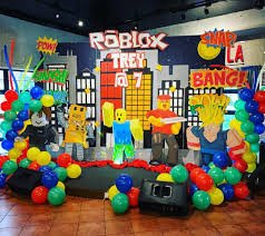 Roblox Birthday Party Game Ideas Fiesta Tematica De Roblox Para Ninos Ideas Para Decorar Robot Birthday Party Lego Birthday Party Birthday Party Themes