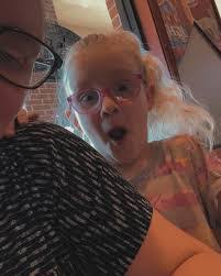 Hannah Searcy's Instagram, Twitter & Facebook