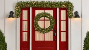 Home holiday shop patio & garden party supplies target christmas central kurt s. The Best Christmas Wreaths Of 2020 Cnn Underscored