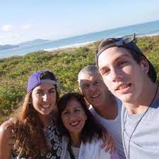 The british no 2 made a nervy start as two double faults and two unforced errors gifted shapovalov the opening game. Helen Norrie Helennrunner Twitter