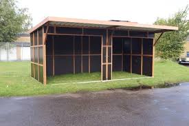 Super Qualitat Und Optik Naturlich Von Skandwood Unsere Mobile Weidehutte Ist Ausgestattet Mit 1 40 M Vordach Trapezblechen Mit Trapezblech Aussen Pferde