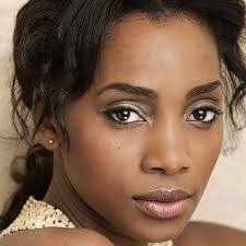 Simone Moore's Instagram, Twitter & Facebook