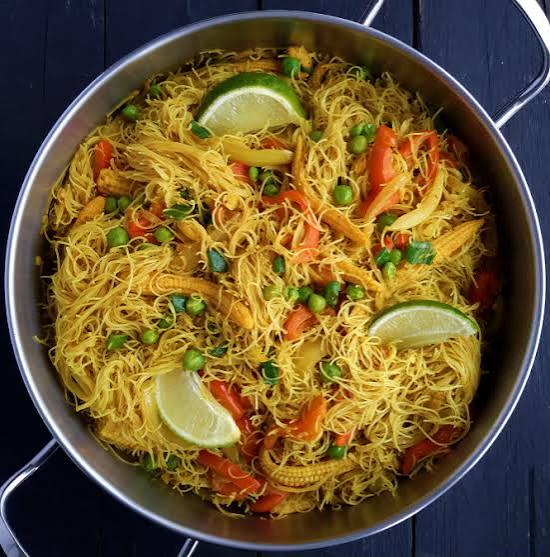 Singapore Noodles (Veg)
