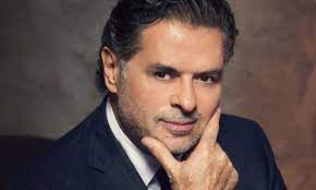 رد خالد علامة ابن المطرب اللبناني راغب علامة على تهديدات نائب بقطع رأس والده في حديث لبرنامج تلفزيوني. Ø±Ø§ØºØ¨ Ø¹Ù„Ø§Ù…Ø© ÙŠÙ‡Ø§Ø¬Ù… Ø§Ù„Ø¬Ø§Ù„Ø³ÙŠÙ† Ø¹Ù„Ù‰ ÙƒØ±Ø§Ø³ÙŠ Ø§Ù„Ø­ÙƒÙ… ÙÙŠ Ù„Ø¨Ù†Ø§Ù† Ø¨Ø´ØªÙŠÙ…Ø© Ù‚Ø§Ø³ÙŠØ© ØªØºØ±ÙŠØ¯Ø© Ø§Ù„Ù‚Ø¯Ø³ Ø§Ù„Ø¹Ø±Ø¨ÙŠ