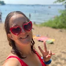 Katy Dove's Instagram, Twitter & Facebook