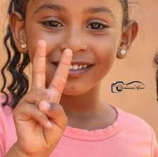 مو نمر الشجر حاضن فروعو مقيّل دا النمر البعدل الصف محل مايميّل كل ما أقول  شُكر، ألقاهو فيهو قِليّل #اعتصام_القياده_العامه #السودان_الاضراب_العام  #مدن_السودان_تنتفض