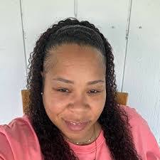 Ebony Garner's Instagram, Twitter & Facebook