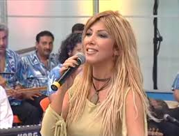 Hande yener, i̇bo show'daki durgun halinin nedenini açıkladı. Hande Yener Ibo Show 2002 Screenshot Yener