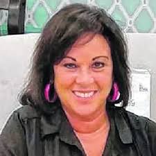 Deborah Halstead's Instagram, Twitter & Facebook