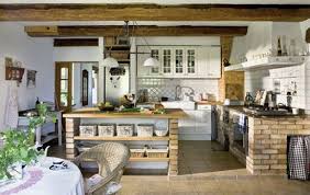 Son una buena opción en viviendas urbanas, donde su calidez y su sabor a pueblo y a recuerdos felices se combinan con elementos y electrodomésticos. Mas De 20 Fotos De Cocinas Rusticas Decoradas Con Encanto Bloghogar Com
