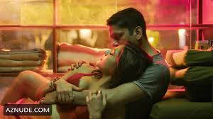 SARA ALI KHAN Nude - AZNude