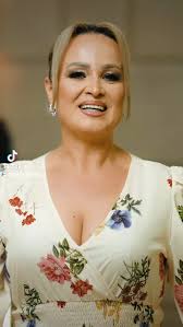 𝙈𝘼𝙍𝙄𝘼 𝘾𝙊𝙈𝘼𝙉 🎙 (@mariacomanofficial) • Instagram photos and videos