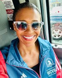 Shana Seymour's Instagram, Twitter & Facebook