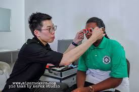 Bagi yang tiada penyakit, masalah mata boleh dielakkan dengan kerap merehatkan mata ketika bekerja di depan komputer. Pemeriksaan Mata Secara Percuma Untuk Pelajar Di Sekolah Ceritera Si Gadis Biru