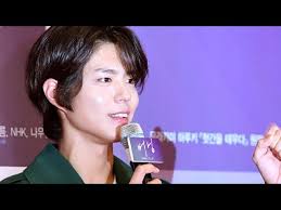 박보검, 많이 길어진 머리 '청순미 뿜뿜' ('버닝' VIP 시사회)