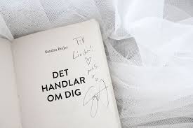 In de afgelopen vijftien tot twintig jaar heeft een belangrijke verschuiving in de zorgverlening plaatsgevonden in die zin dat patiënten met uiteenlopende ziekten vaker thuis via een. Det Handlar Om Dig Av Sandra Beijer