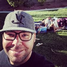 damian glover (@damianglover12)