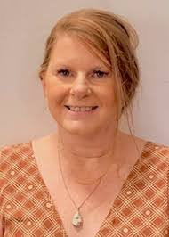 Kara Melvin's Instagram, Twitter & Facebook