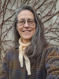 Hello, I'm Didier Van Helle and something to know about me is I'm a retired  Aerospce Engineer. French born in Dunkirk (Franders) . Lived 18yrs in  Oxford, England. 3yrs in Madrid. Then