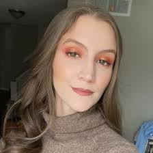 Lacey Bernstein's Instagram, Twitter & Facebook