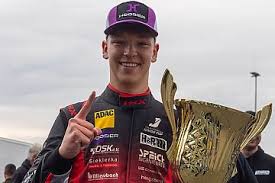 Sieg für Team 75 Bernhard und Earl Bamber