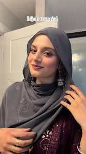 Styling a Beautiful Hijab with @Sarah