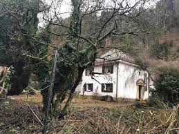 Hier finden sie häuser vieler immobilienportale und durch die einfache & schnelle. Guzzoni Immobilien Immobilien Expose Freiburg Gunterstal Grosses Altes Haus Am Bohrerbach