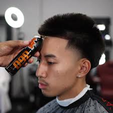Fade haircut is a popular men`s cut in which the length of the hair reduces gradually from the parietal ridge towards the temples and nape. 30 Temp Fade Haircuts Be Stylish Cool For February 2021