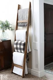 Remodelaholic 10 Ways To Decorate A Wooden Blanket Ladder