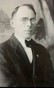 Hobart Shaw and the Gulfport Seawall Design