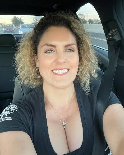 Just got done #filming for tomorrows #youtube video! You don't want to miss  this! We found lots of &hellip;. #dirty #workinghard #makingmoney #reselling  #whatnot #storagewars #bargainhuntersthrift #saturday #working #smile