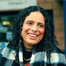 Faiza Abdulkadir's Instagram, Twitter & Facebook