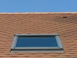 Bonjour, j ai entendu dire qu'apres un certain nombre d'année d'un velux sans autorisation, ca devient legal. Fenetre De Toit En Copropriete