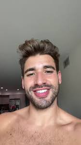 Time to shape up the beard but I definitely need help! #fyp #LA #facialhair  #trimming #men #shape #foryou #tiktok #style