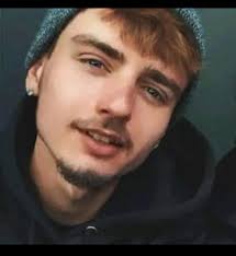 Looking for a man named Paul Steed Originally from Manchester Was out here  years ago don't know if he still is can someone point me in the right  direction to get in