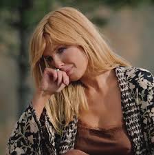 Kelly/Beth with original red hair.