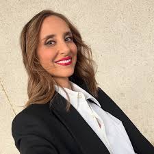 Aprendiendo despacio. Fallando e insistiendo en hacerlo mejor 🎹 Siempre  aprendiendo💪🏻 Y con la guía maravillosa de mi profesora Ana🩵 #novata  #principiante #piano #bach #suite3 #aria #air #aire #nuncaestarde  #ensayoyerror #solfeo #aprendizaje #