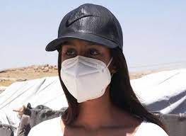 Hoda muthana und shamima begum machten weltweit schlagzeilen, als sie als teenager ihre heimat in den usa und großbritannien verließen, . Shamima Begum Self Confident And Walks Elegantly Says Body Laguage Expert Mirror Online