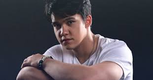 BLACKBURN TO 'RUNAWAY' IN NEW SINGLE