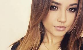 Becky gomez was born as rebecca marie gomez on march 2, 1997, known professionally as becky g. Becky G Is The New Power Ranger 6 Latinos Who Have Become Superheroes Mamaslatinas Com