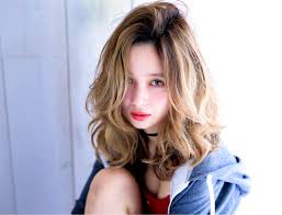 絶対可愛い人気ヘアセミロングパーマでモテ女子に変身しようhair