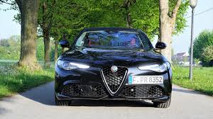 Alfa romeo giulia news the latest news coverage for the alfa romeo giulia. Alfa Romeo Giulia Veloce Im Alltagstest Halb Zog Sie Ihn Halb Sank Er Hin Autonotizen