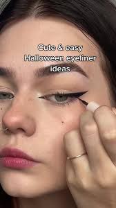 Cute & Easy Halloween Eyeliner Ideas