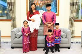 Hh che' puan khaleeda was born on 16 july 1993 at the kuala lumpur general hospital. Yam Che Puan Besar Khaleeda Chepuankhaleeda Twitter