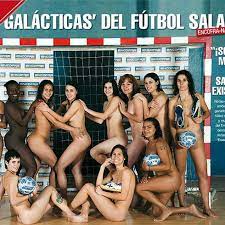 Las jugadoras del Club de Fútbol Sala Navalcarnero posan desnudas 