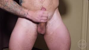 Hermoso botín - Bryan ver en linea