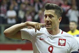 Feb 16, 2020 · (cnn) bayern munich's prolific robert lewandowski added his name to the bundesliga record books by becoming only the second player in the history of the german top division to score 23 goals in the. Euro 2020 Poland Wary Of Reliance On Robert Lewandowski The New Indian Express