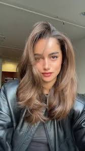 Maia Dalton's Instagram, Twitter & Facebook